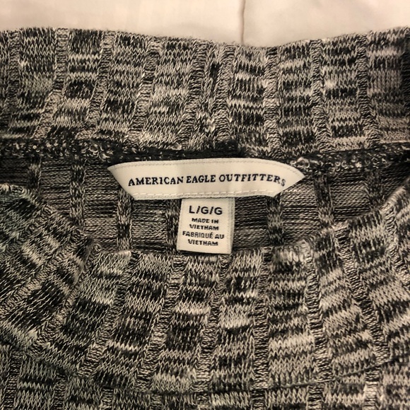 AMERICAN EAGLE GRAY SWEATER TANK TOP - Picture 2 of 3